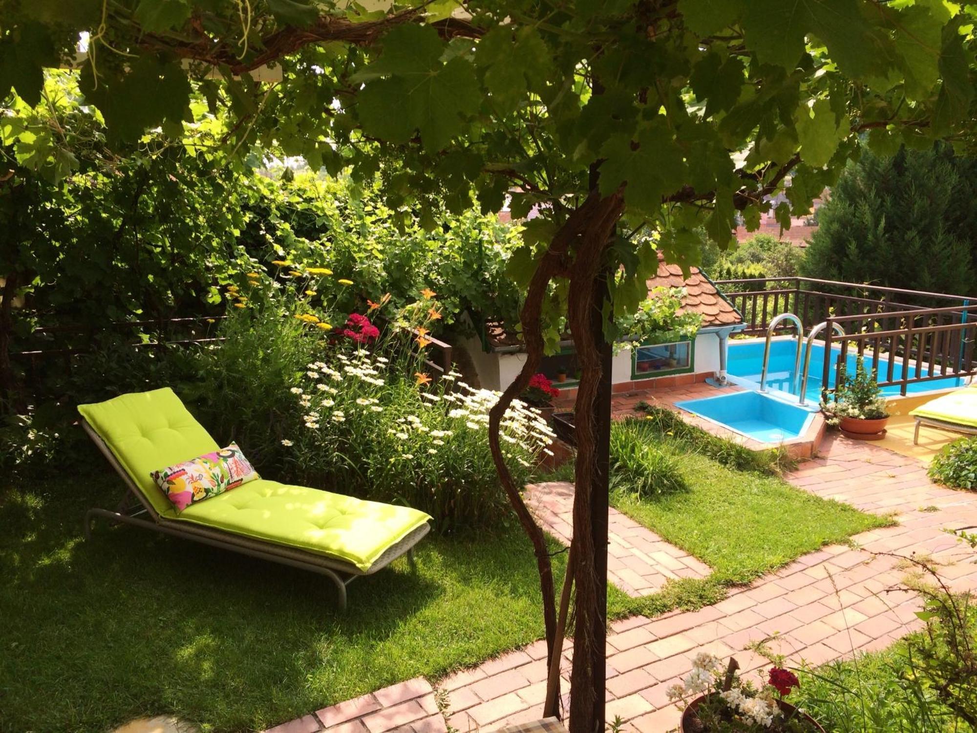 Pension Crhan Mikulov Esterno foto